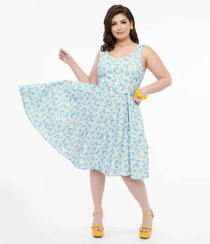 Plus Size 1950s Blue & Daisy Print Cotton Selda Swing Dress