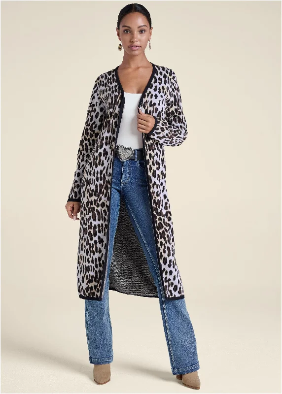 Color - Blocked Women Sweater for a Bold Fashion StatementSnow Leopard Print Duster - White Multi