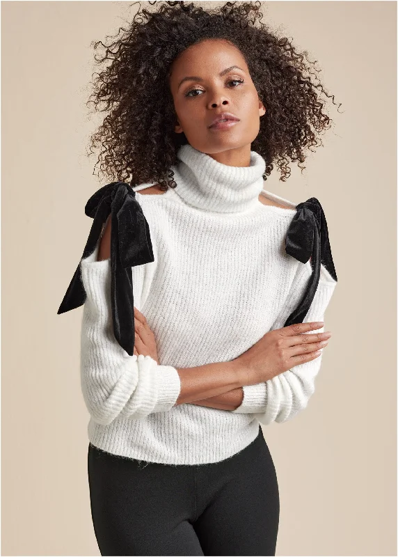 Button - Down Women Sweater for a Versatile LookCold Shoulder Bow Sweater - Off White