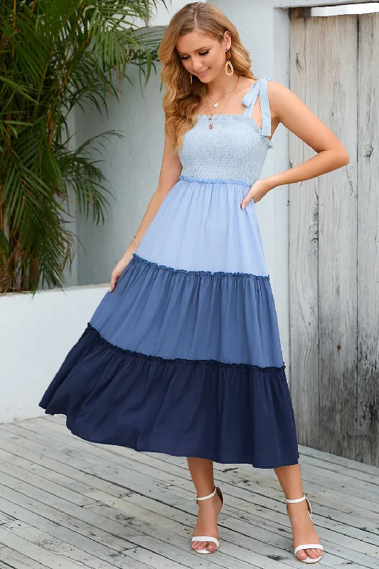 Halter Neck Women Dress to Show Off the Shoulders and NecklineBlue A Line Midi Summer Dress with Pleated