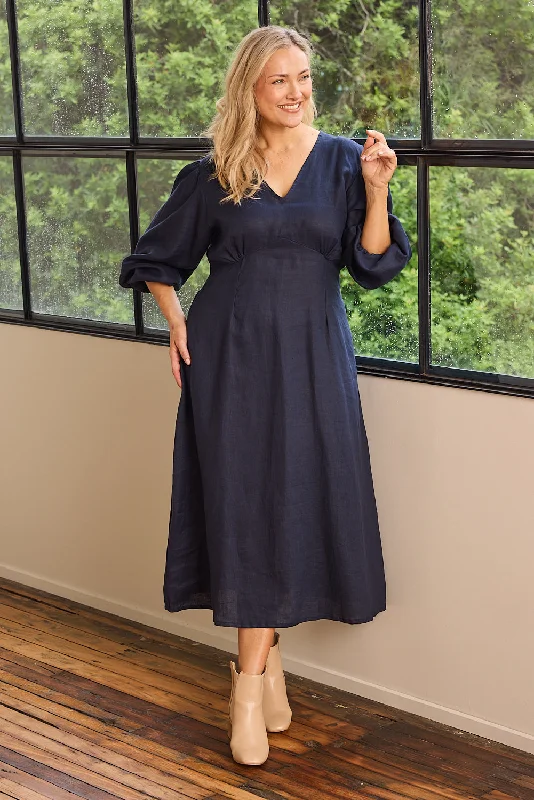 Mini Women Dress with a Short Hem for a Young and Trendy StyleFarrah Long Sleeve Linen Dress in Navy