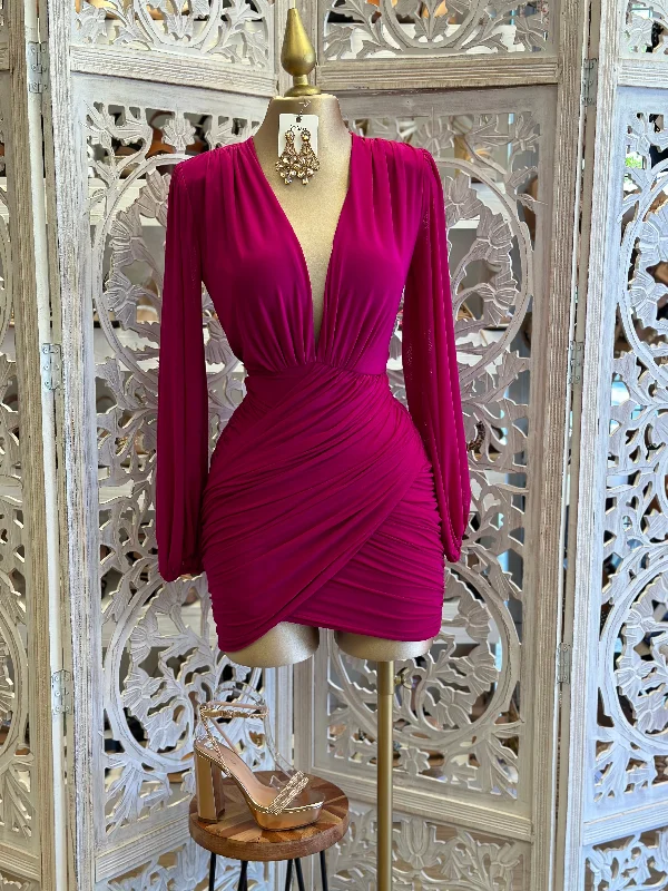 Ruffled Women Dress with Multiple Layers for a Playful and Girly StyleRaspberry Draped V Mini Dress