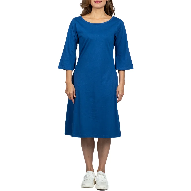 Long - Sleeve Women Dress in Velvet for a Luxurious Winter LookBlue Bell Sleeve A-Line Dress