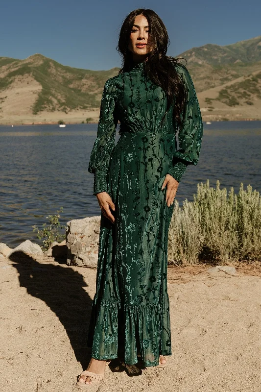 Mini Women Dress with a Short Hem for a Young and Trendy StylePenelope Velvet Maxi Dress | Emerald