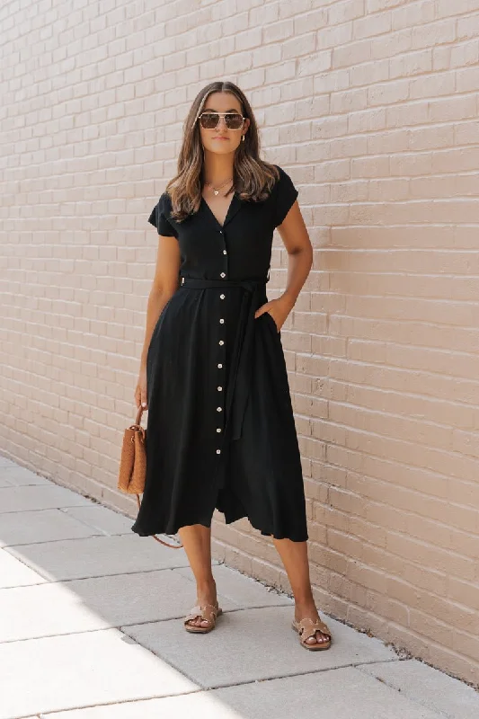 Strapless Women Dress with a Built - in Bra for Comfort and SupportBlack Button Down Tie Midi Dress