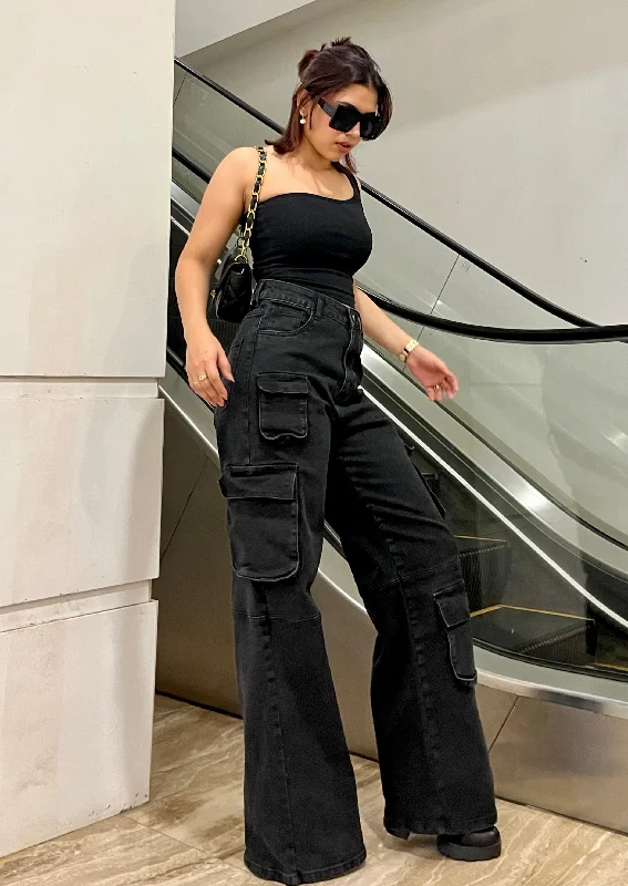 So Black Pocket Details High Waist Cargo Jeans