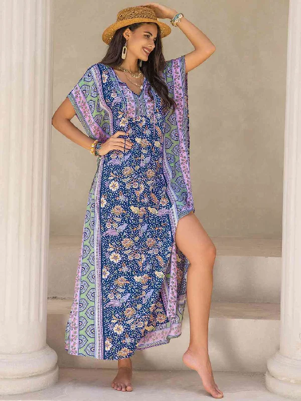 Maxi Women Dress with Floral Print for a Bohemian VibeV-Neck Printed Slit Maxi Dress