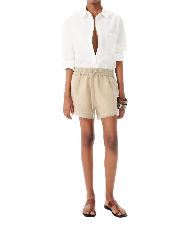 Belted Women Shorts to Enhance the WaistlineStretchable Waist Short In Sand